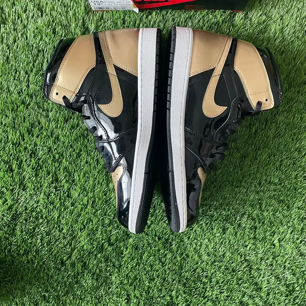 Air Jordan 1 “Gold Toe” - Picture 3 of 4